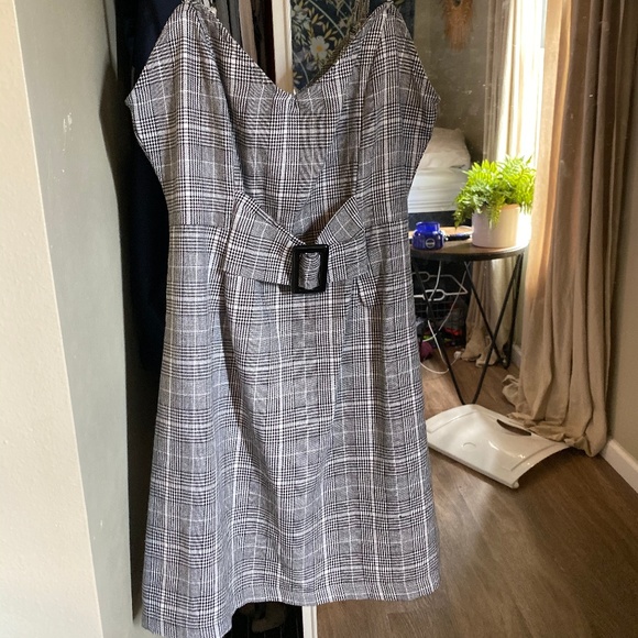 Kendall & Kylie Dresses & Skirts - Plaid Mini Kendall & Kylie Dress
